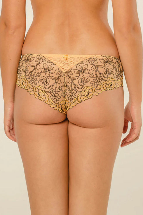 Louisa Bracq Infinite Shorty